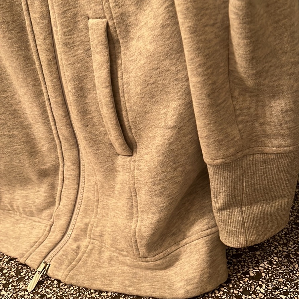 Lululemon zip up jacket - Picture 3 of 5
